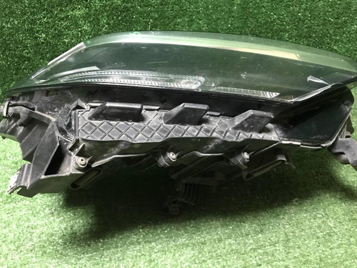 Битая Фара правая VW Polo 6 (2020-2022) LED