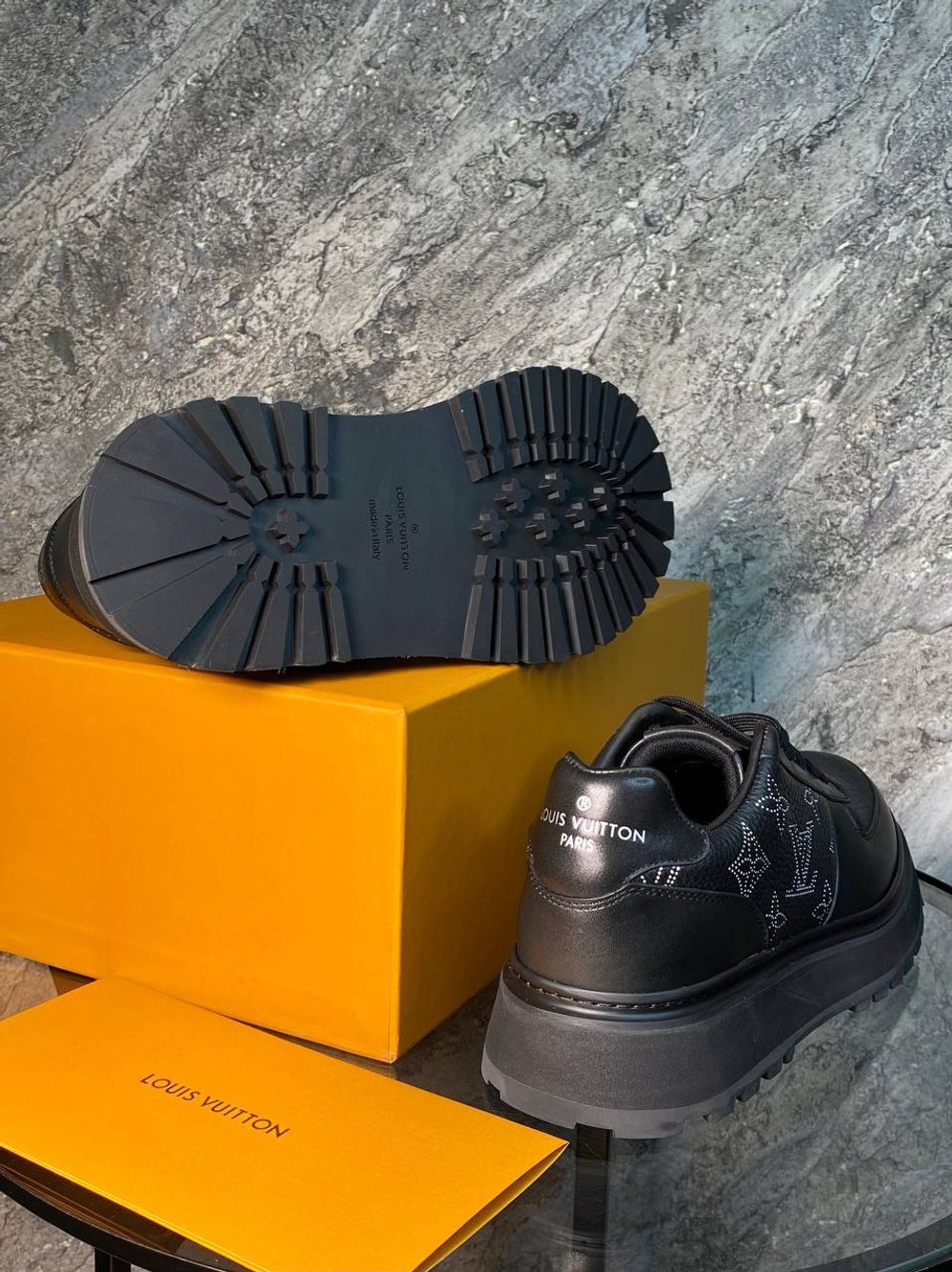Кроссовки Louis Vuitton