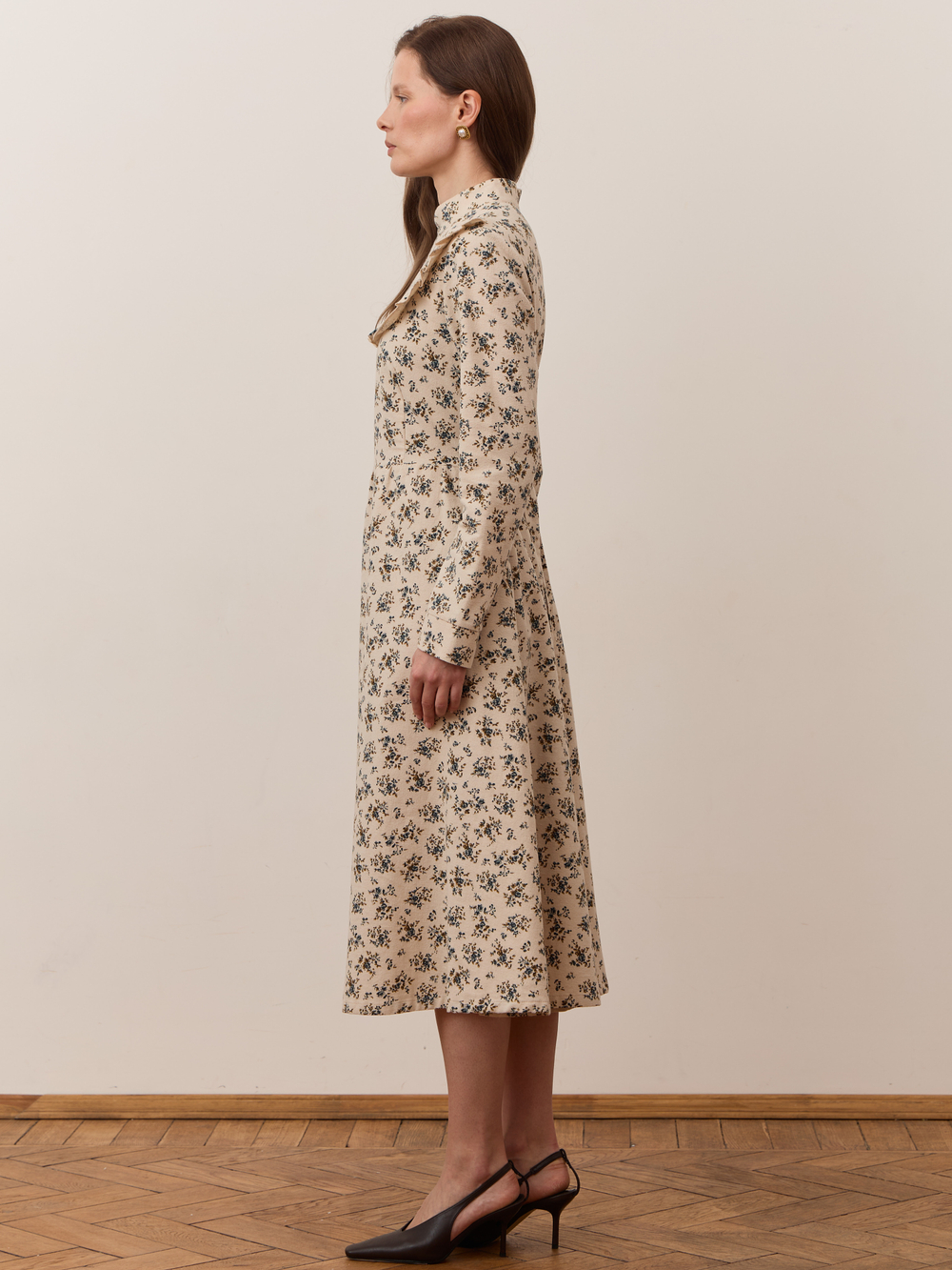 Платье с вшитой манишкой