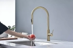Смеситель для кухни Paulmark Senso Se215180-LG светлое золото