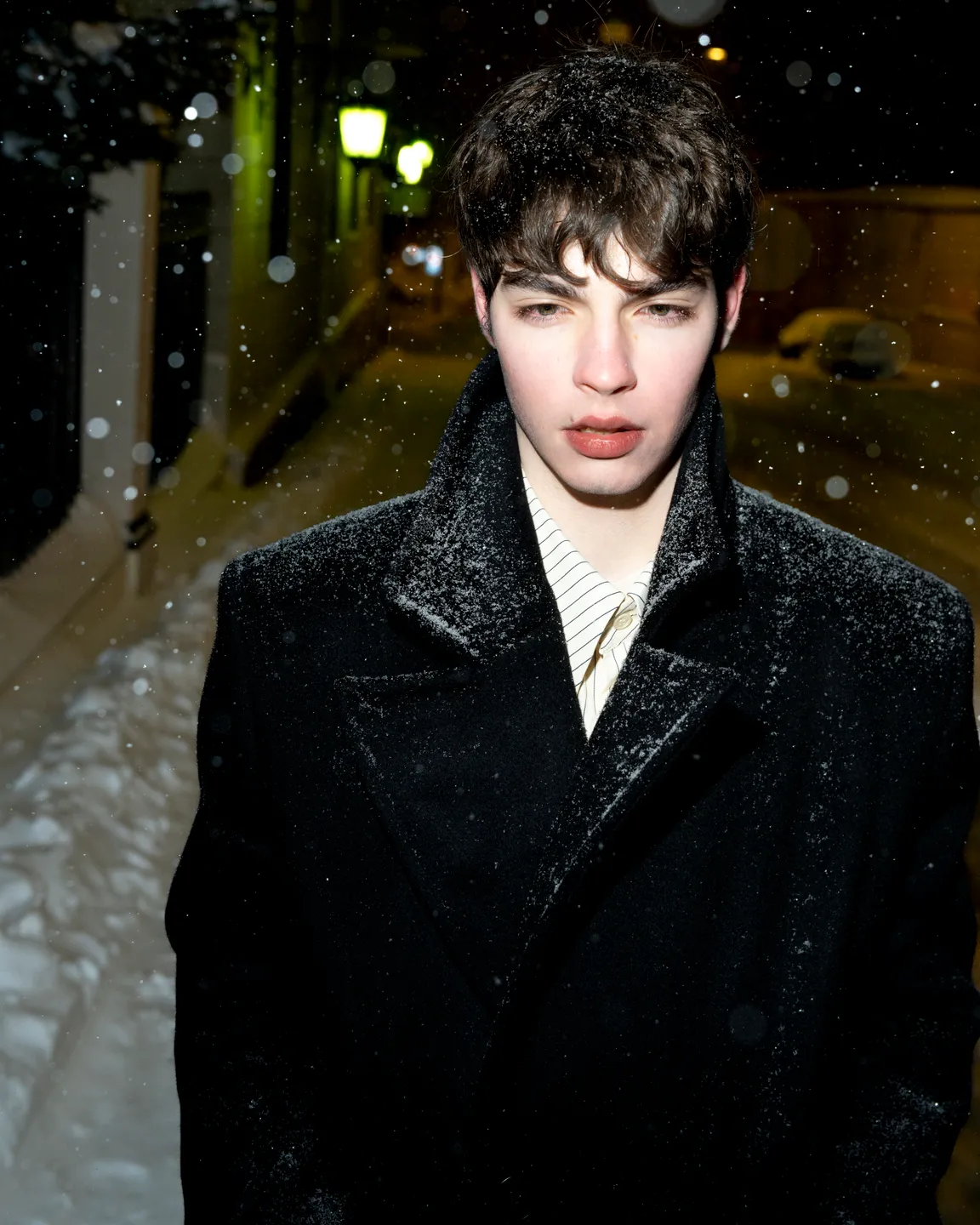 Черное пальто 