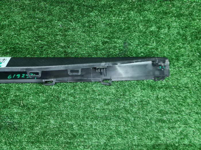 Молдинг накладки порога правый Geely Coolray (2019-н.в.)