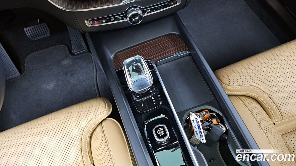 Volvo XC60 2 Generation B5 Inscription (04.2022)