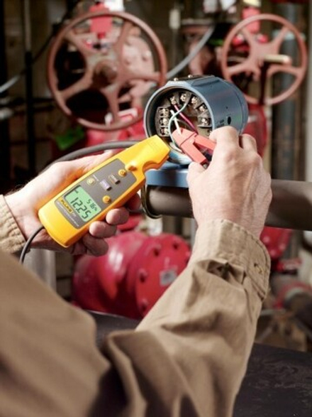 Калибратор-мультиметр Fluke 771 с клещами 2646347