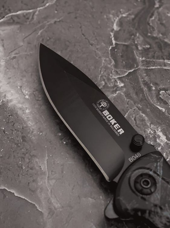 Складной нож тактический BOKER Черный с рисунком