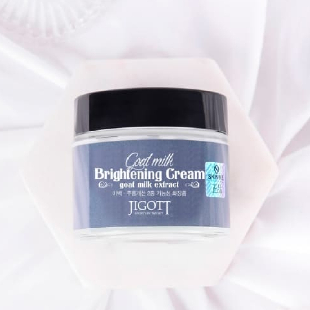 Jigott Крем для лица осветляющий с экстрактом козьего молока / Goat Milk Whitening cream, 70 мл