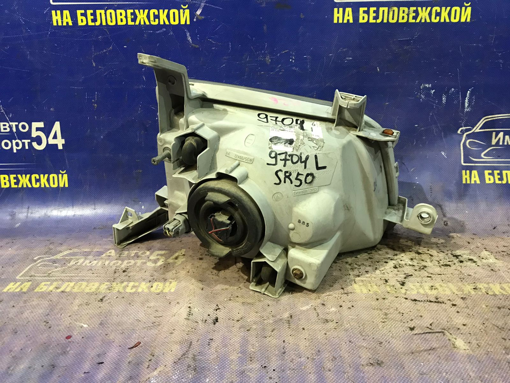 Фара передняя левая TOYOTA LITEACE NOAH 1996-1998