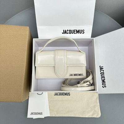 Jacquemus Le Bambino 17 cm