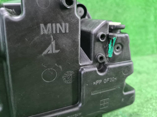 Фара правая Mini Countryman F60 (2016-2020) LED