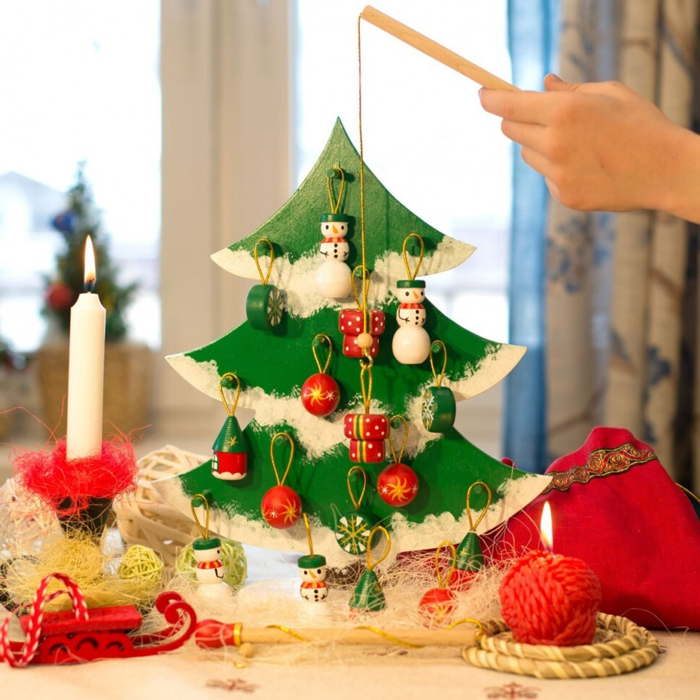 Игра Наряди ёлочку