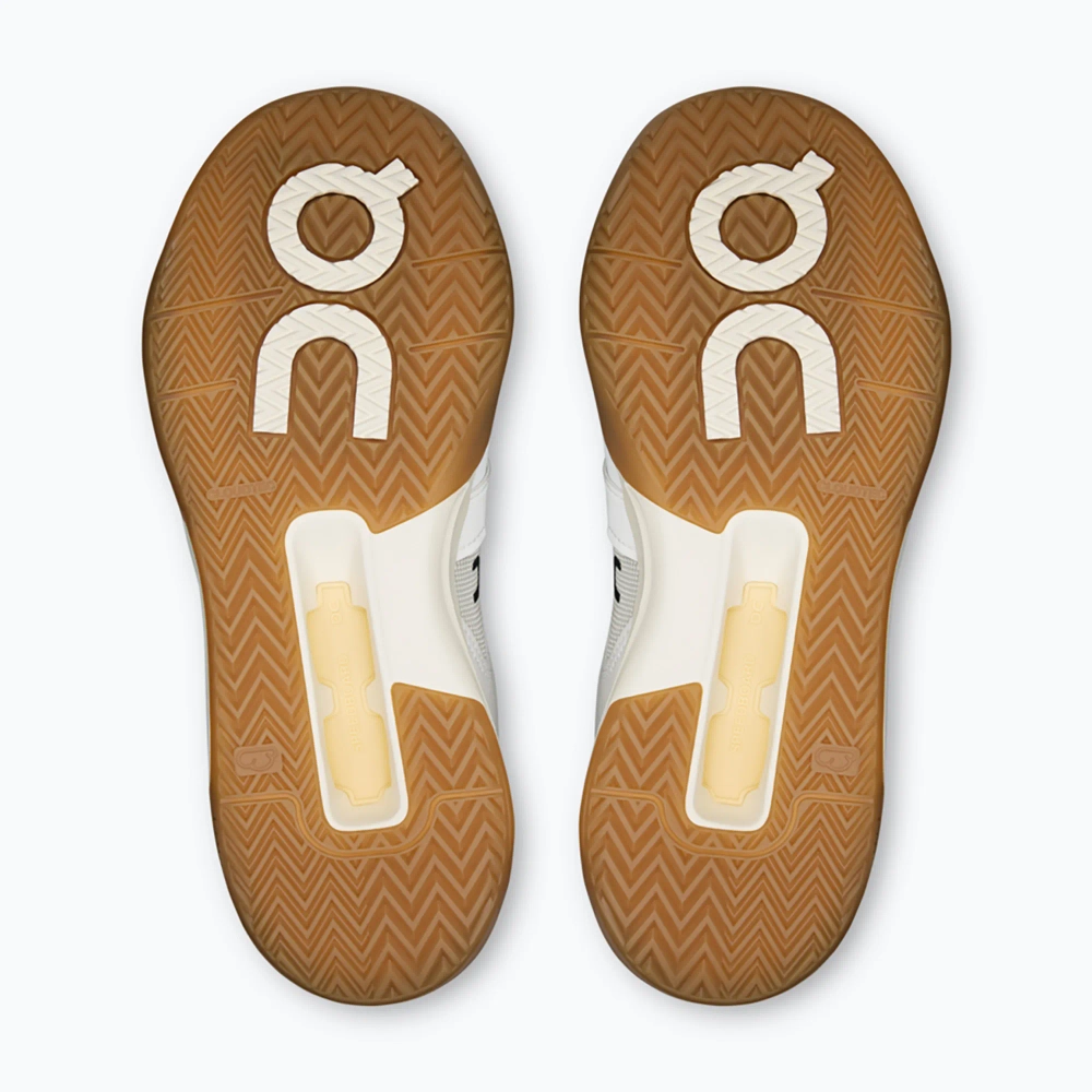 Женские Теннисные Кроссовки On Running The Rodger Clubhouse Pro W white/ivory