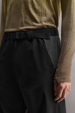 ZARA БРЮКИ ИЗ КОМБИНИРОВАННОЙ ВЫСОКОТЕХНОЛОГИЧНОЙ ТКАНИ С РЕМНЕМ, ЧЕРНЫЙ