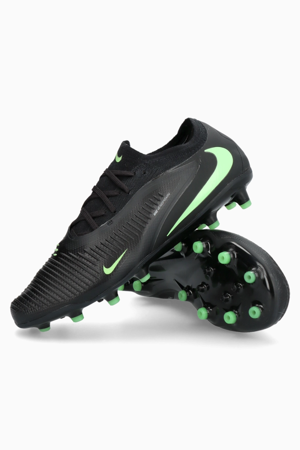 Бутсы Nike Phantom 6 Low Pro AG-Pro - черный