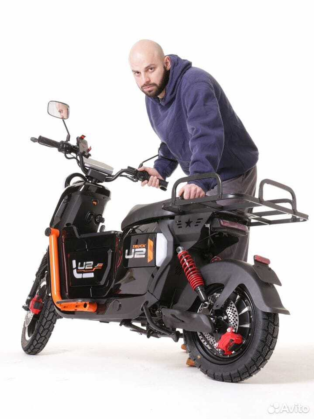 Электроскутер U2 1500W, 60V/30AH железо-фосфатный аккумулятор (LiFePo4)аудио система с подключением через Bluetooth, задний ход.