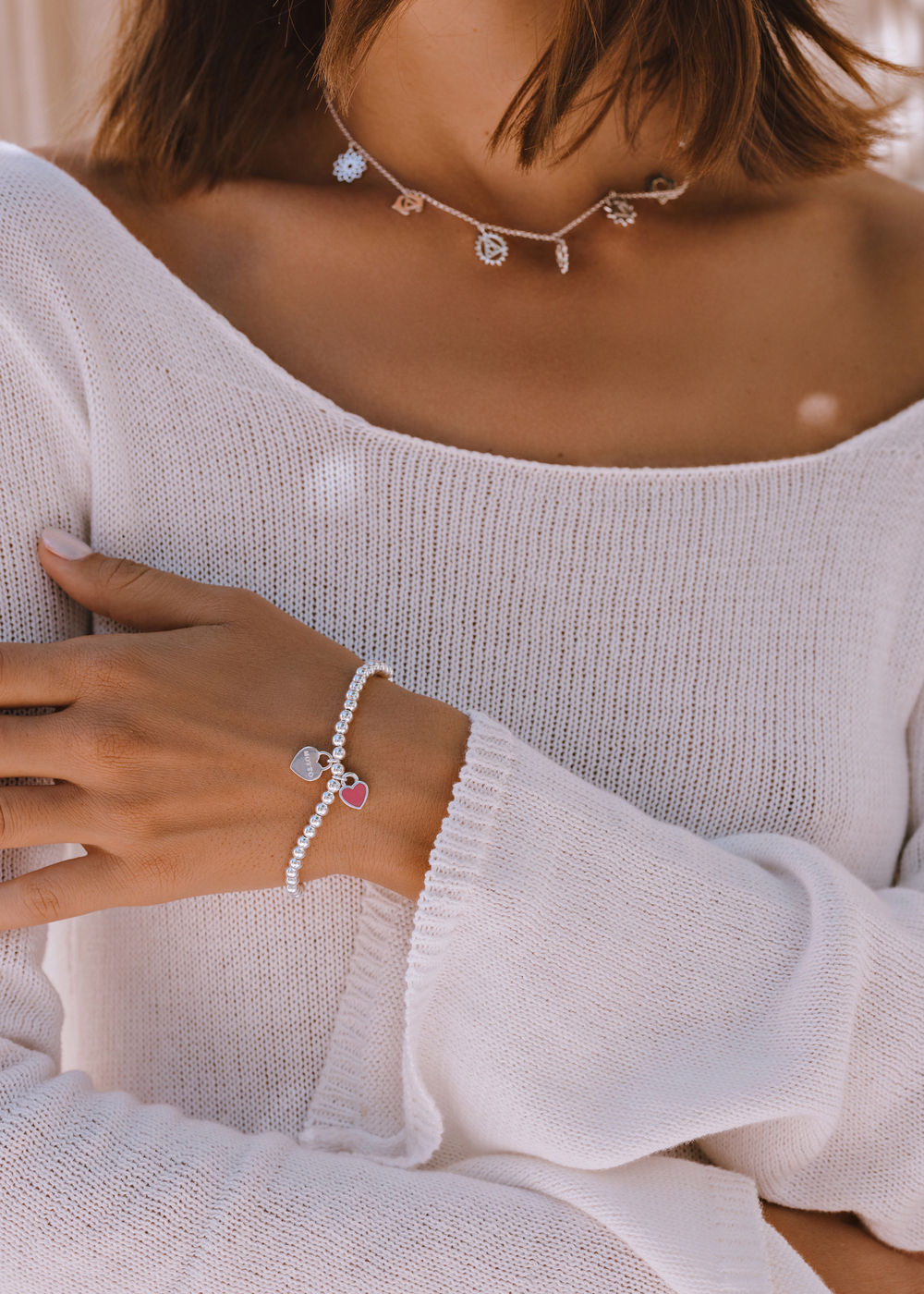 Браслет «Эластичный Хати» с ювелирной эмалью розового цвета