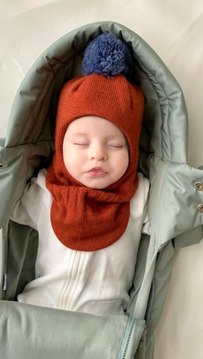 Балаклава зимняя с помпоном (терракот)