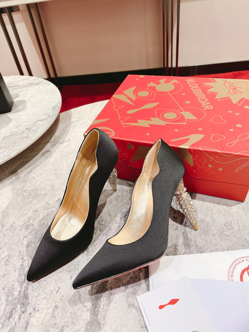 Christian Louboutin Lipstrass Pump 10 cm