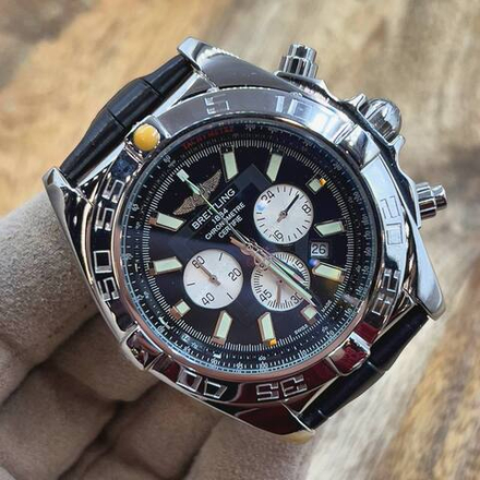 Часы Breitling