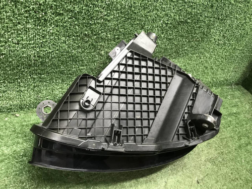 Битая Фара правая Mercedes C w205 (2018-2023) LED