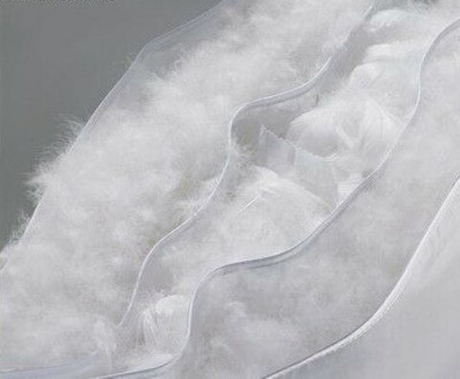 Подушка пухово-перьевая 70x70 Dorbena Sanitized трехкамерная