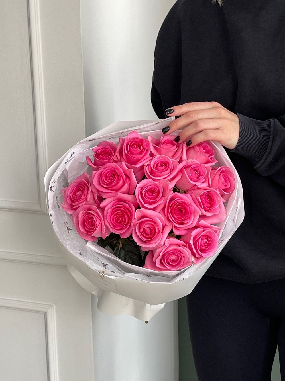 Букет из розовых роз 17шт