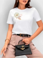 Футболка больших размеров с принтом цветок
