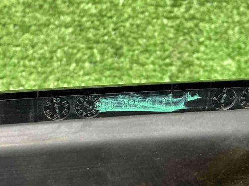 Форточка передняя левая Hongqi H9 (2020-н.в.)