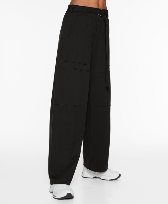 OYSHO Широкие прямые брюки с ремнем, черный