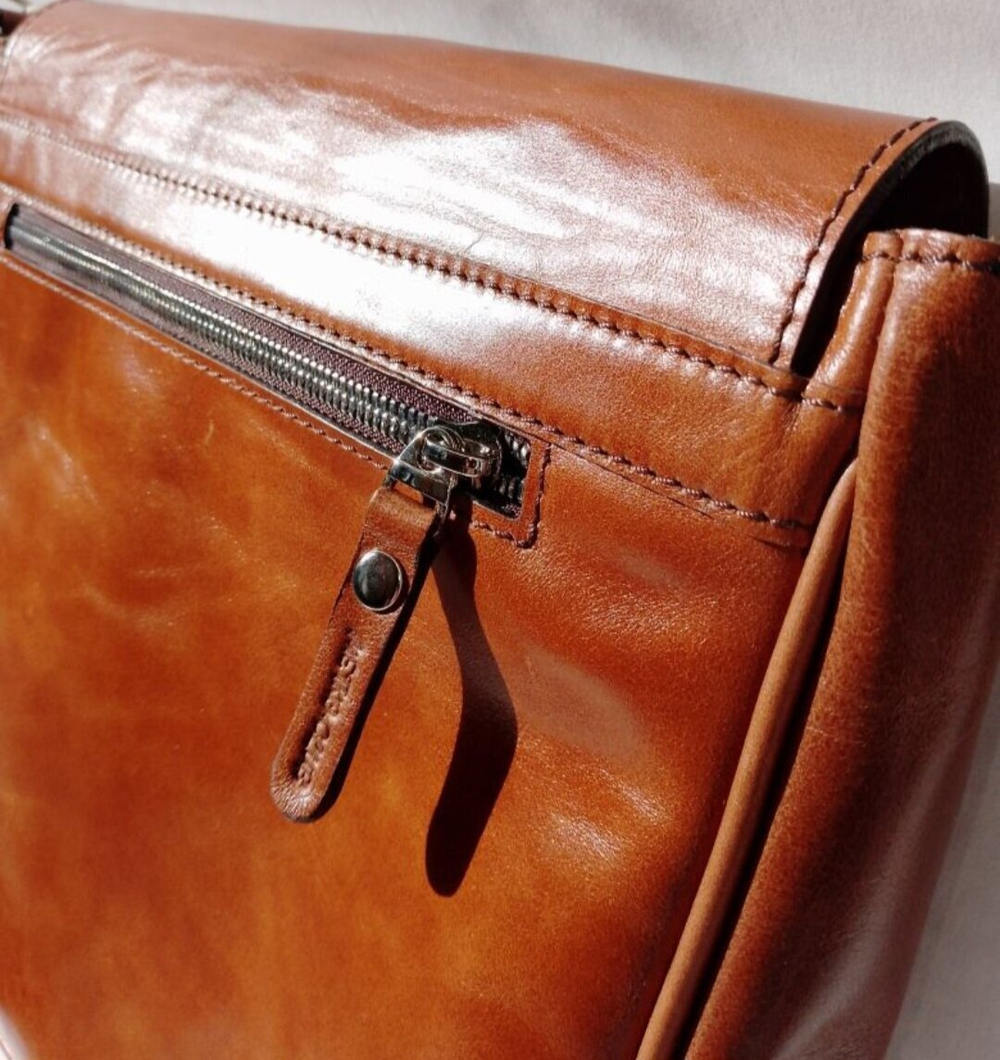 Сумка мужская через плечо из натуральной кожи