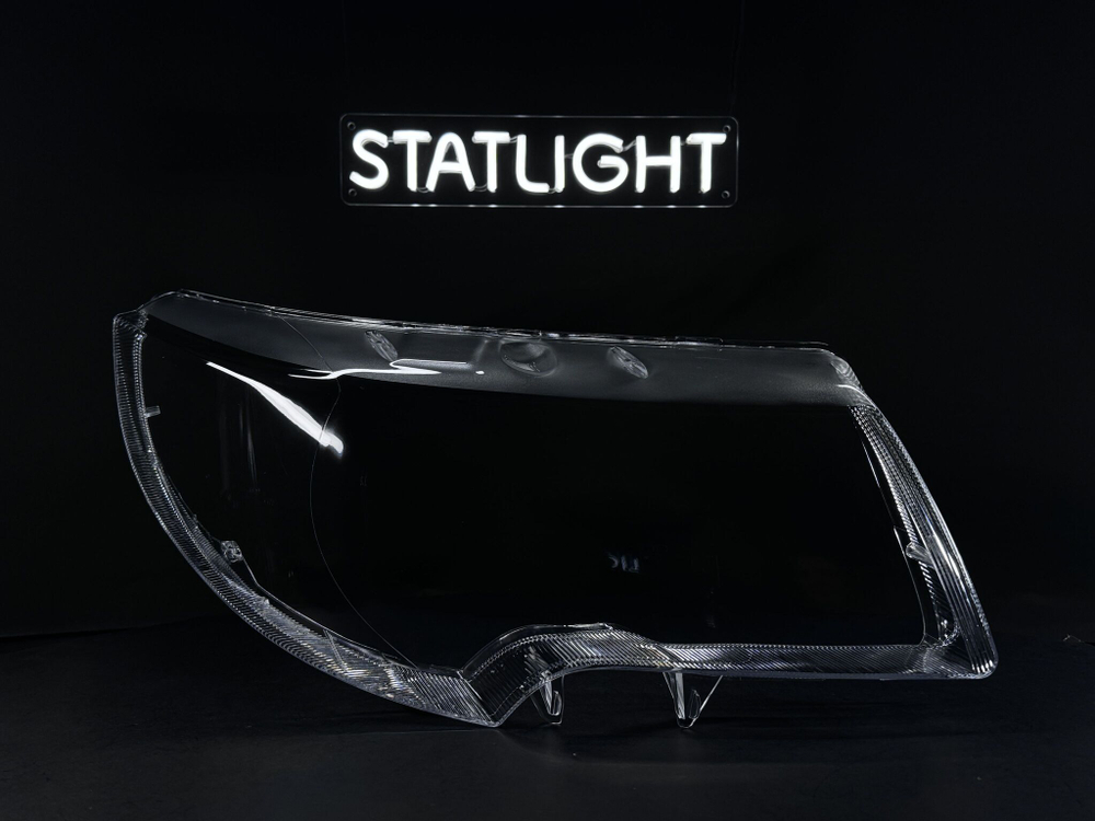 Правое стекло фары Skoda Superb 2 2008-2013