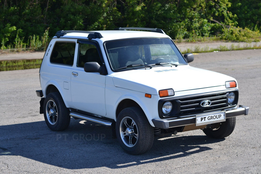 Рейлинги с поперечинами "Усиленные" ЛАДА 4x4 2121 (1995-Н.В.), ЛАДА 4х4 "УРБАН (2015-Н.В.) серый / PT-Group