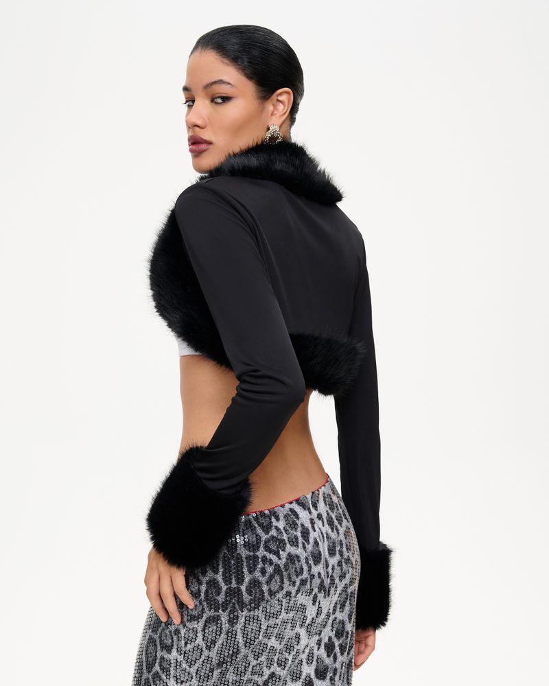 Болеро из трикотажной ткани с мехом