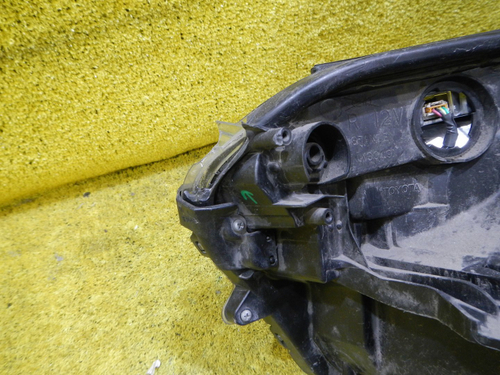 Битая Фара правая Toyota RAV4 4 CA40 (2015-2019) LED
