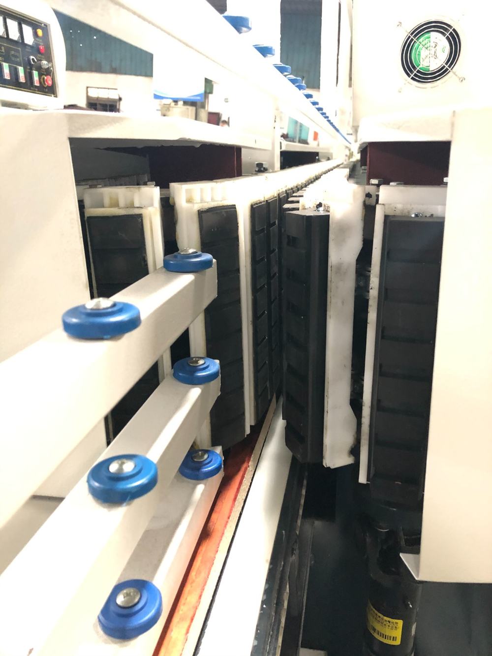 Станок для прямой обработки кромок стекла SBT-ZV9M