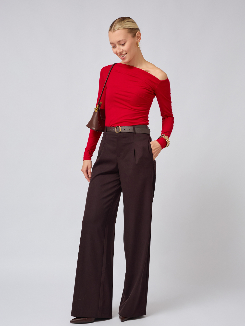 Брюки широкие со складками