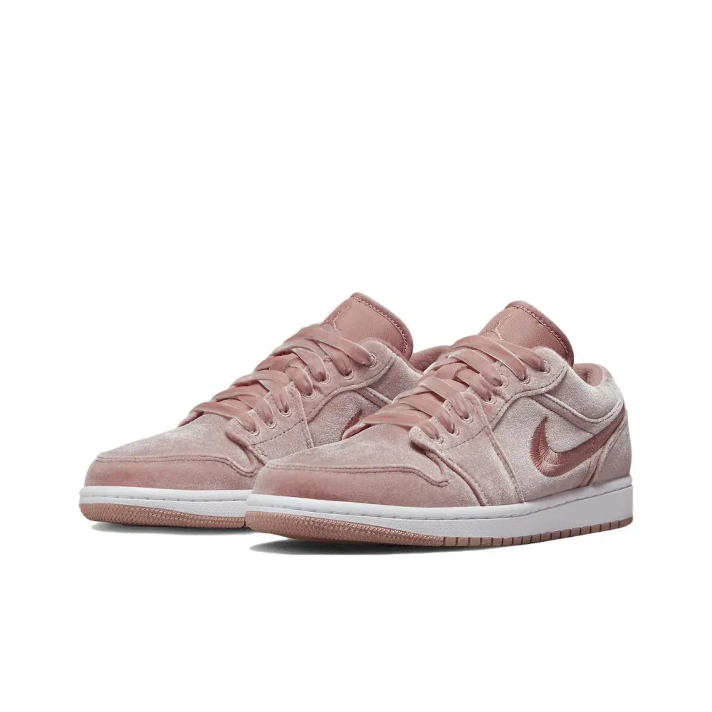 Женские кроссовки Air Jordan 1 Low SE 'Pink Velvet' DQ8396-600