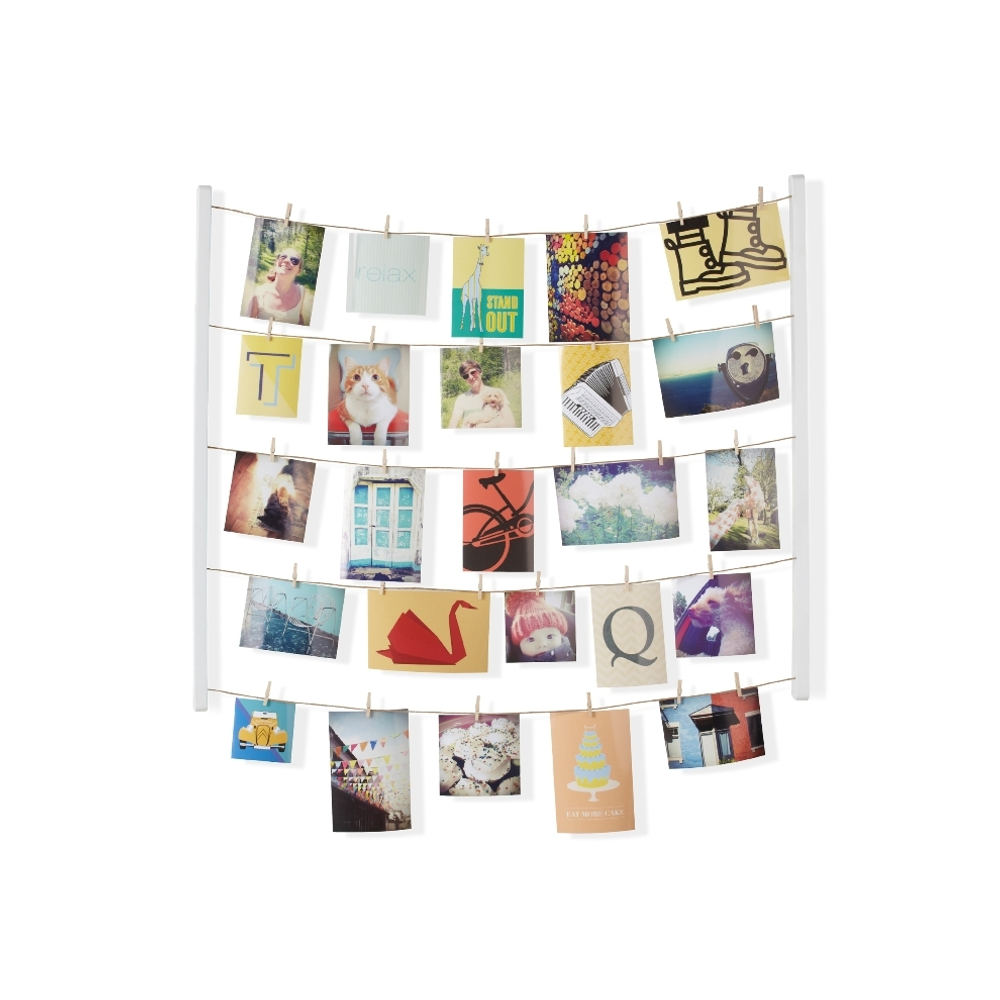 Панно с зажимами для 40 фотографий Hangit белое Umbra