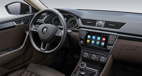 Навигационный блок для Skoda Superb 2015+ (поддержка штатного усилителя и кругового обзора) - Kuberg DZ-218 на Android 9.0, 4G-SIM