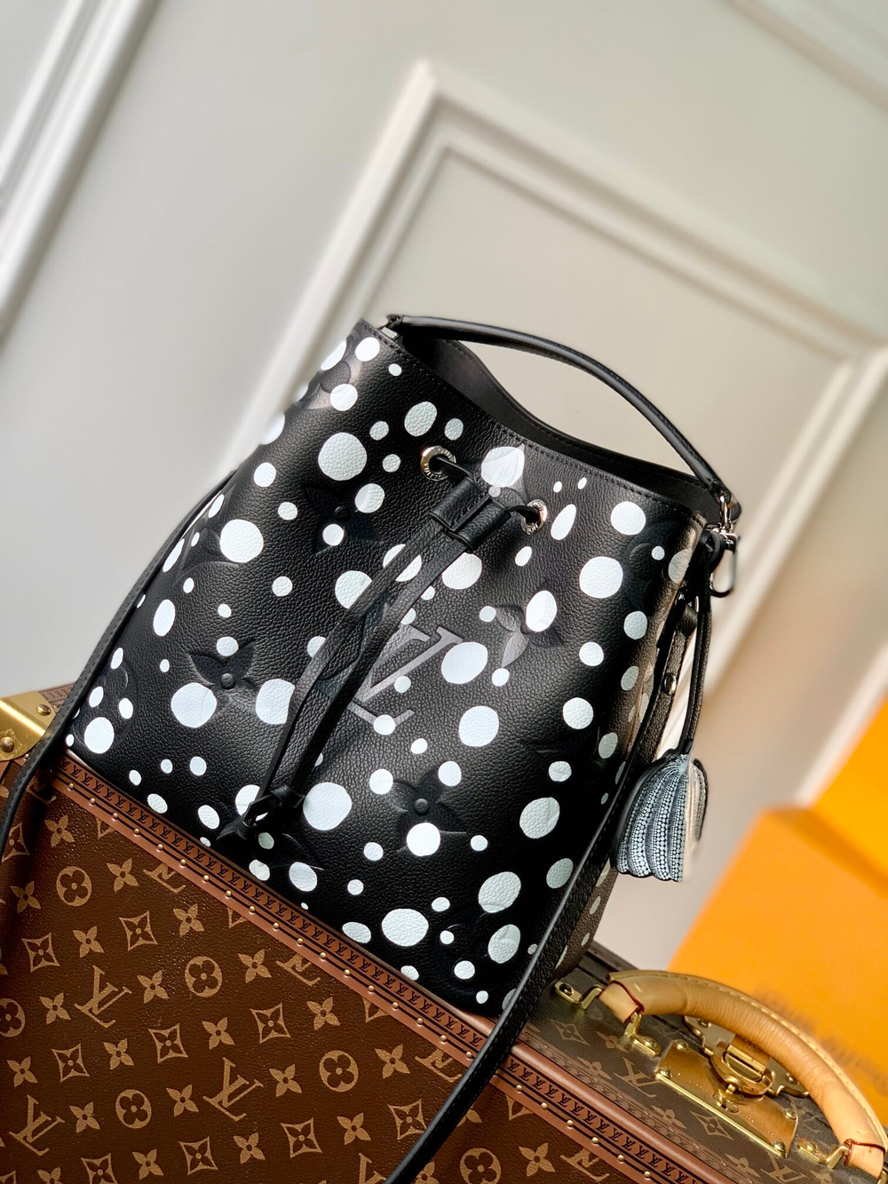 Louis Vuitton NeoNoe MM