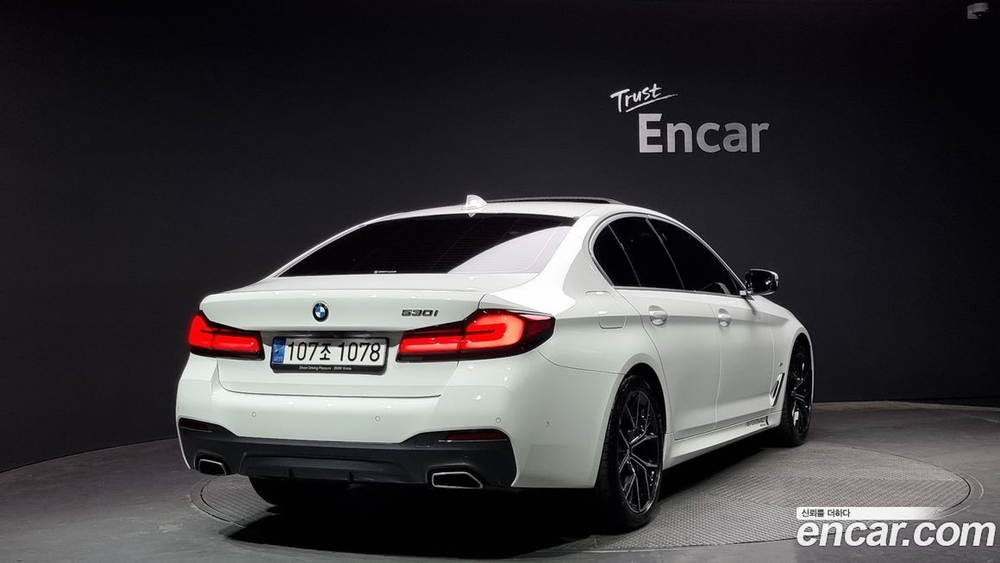 BMW 5 Series (G30) 530i M Sports (12.2021)