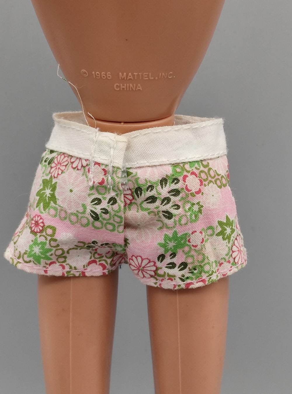 Одежда для куклы Барби винтаж шорты 0778