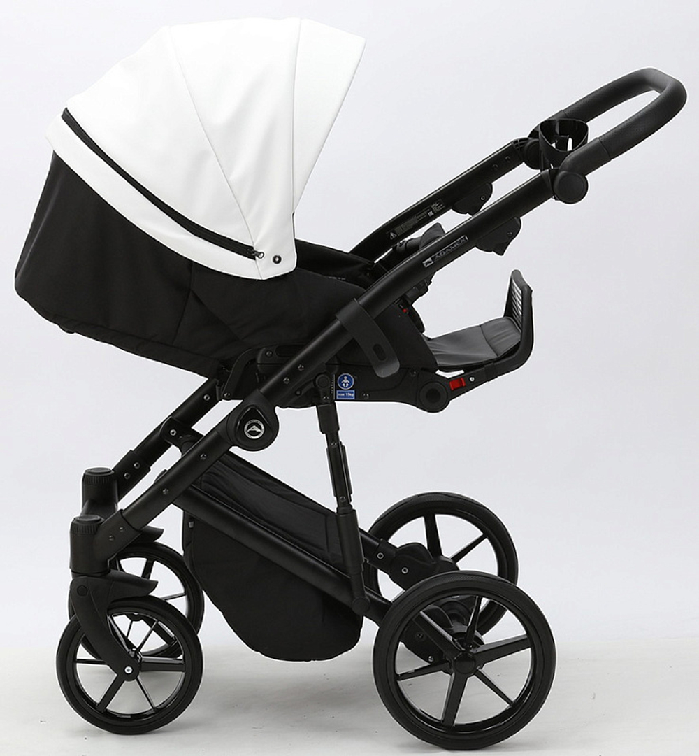Детская коляска Adamex Mobi Deluxe 2 в 1 M-SD01 (БЕЛАЯ+ЧЕРНАЯ КОЖА)