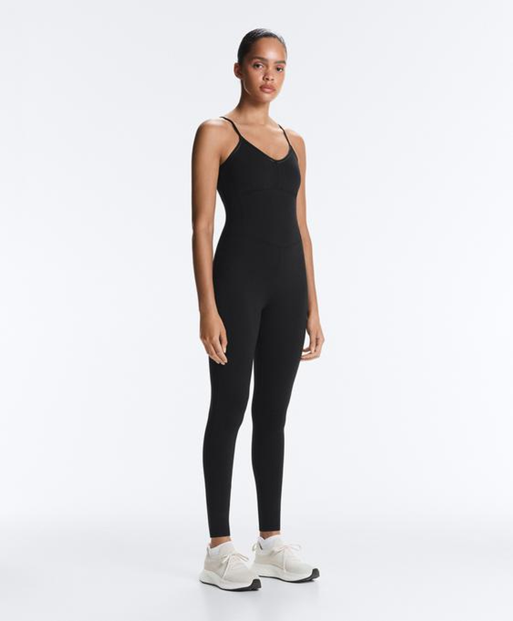 Oysho Длинный комбинезон Comfortlux с ажурной строчкой, черный