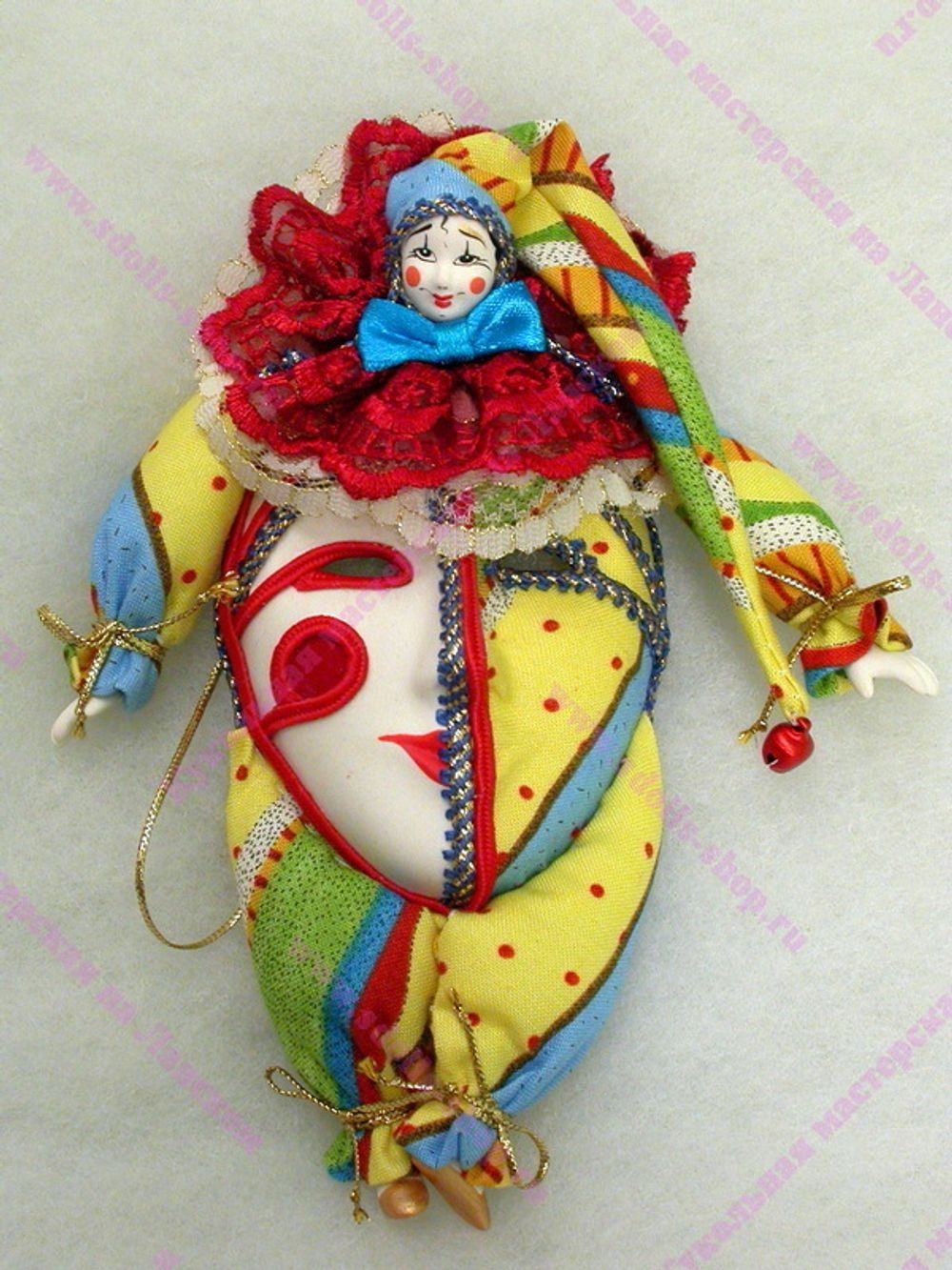 Интерьерная кукла Клоун на маске с кружевным воротником