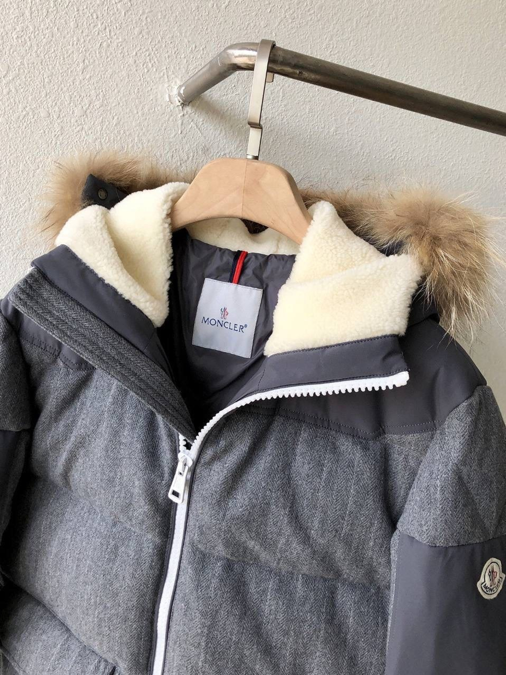 Пуховик Moncler