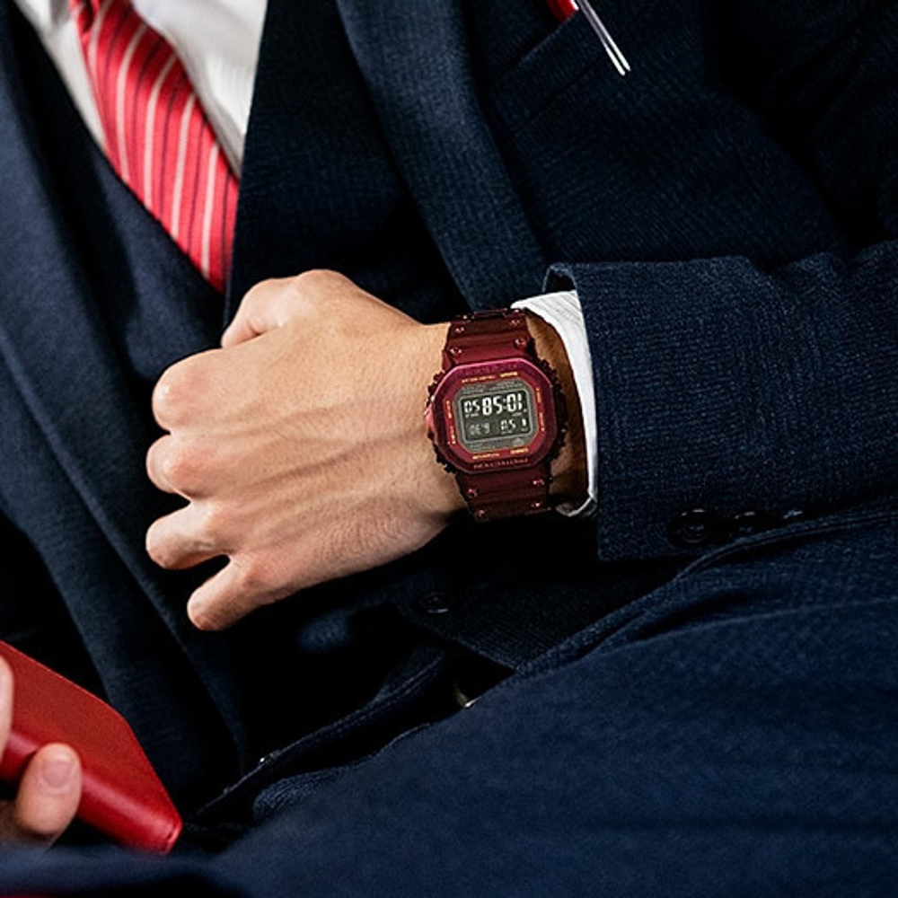 Мужские наручные часы Casio G-Shock GMW-B5000RD-4ER