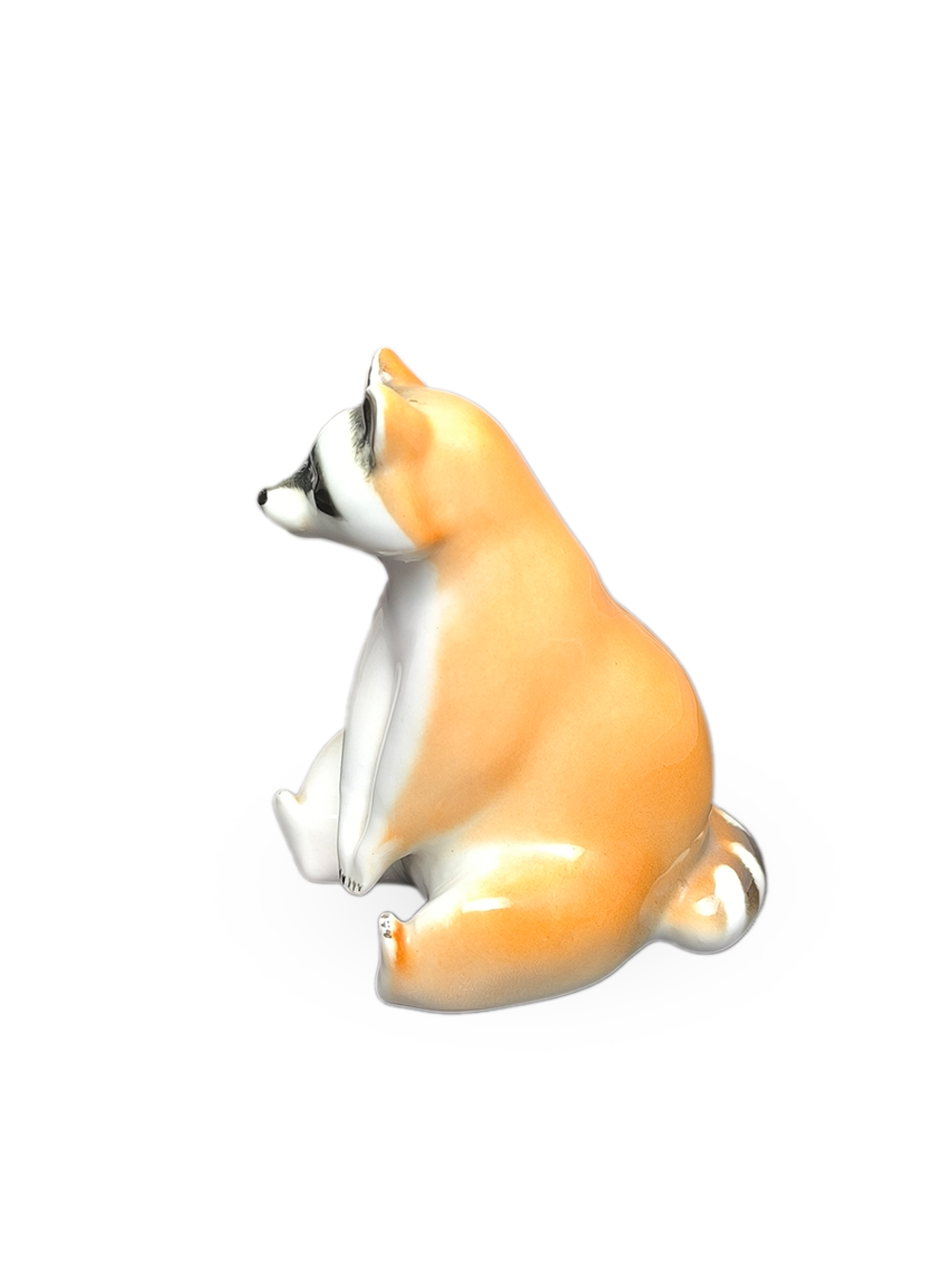 Фарфоровая статуэтка "Енот сидящий" ЛФЗ, СССР, 1970-1990 гг.