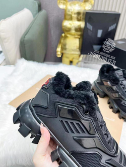 Кроссовки Prada