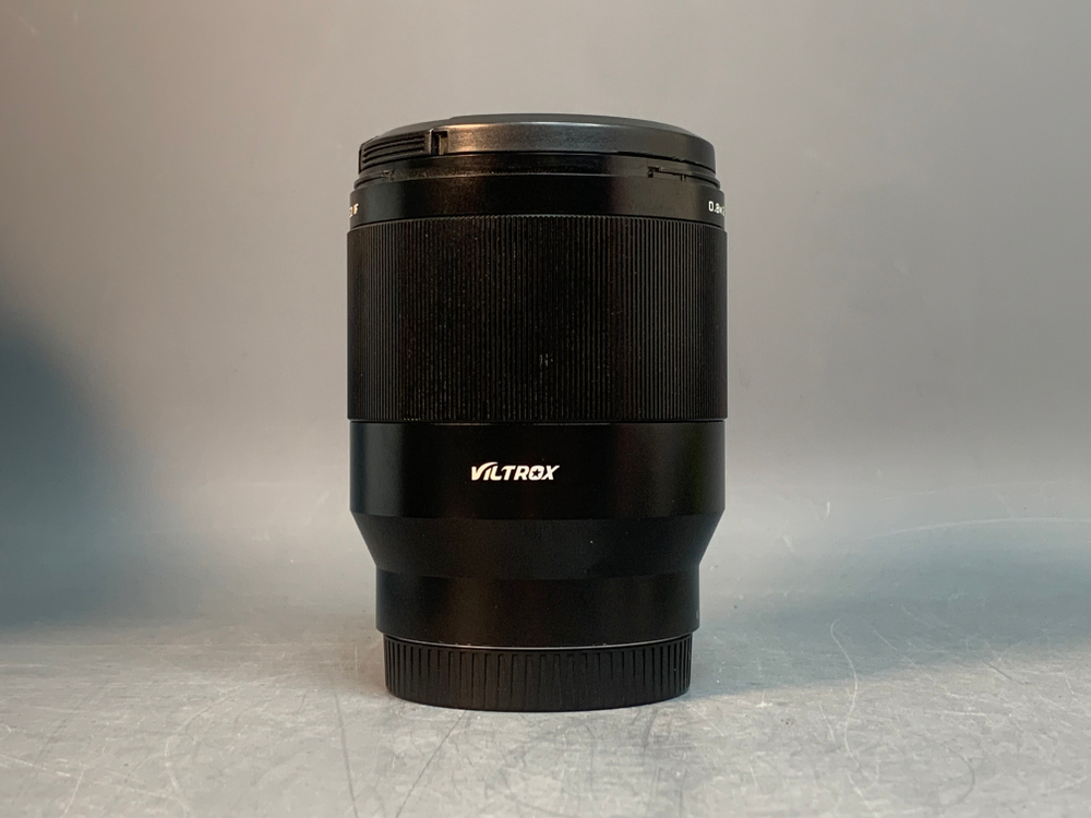 Viltrox 85mm 1.8 Nikon Z Царапка на передней линзе