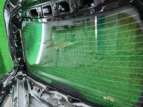 Стекло крышки багажника Omoda C5 (2022-н.в.)